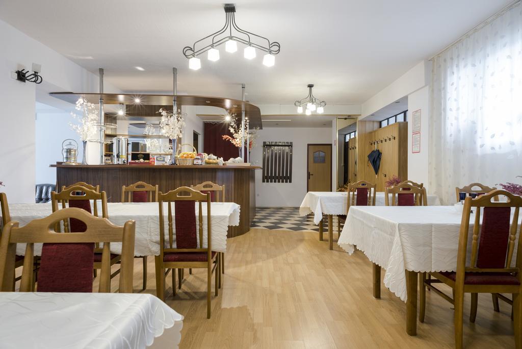 Gosciniec Exclusive Apartment Warsaw Ngoại thất bức ảnh