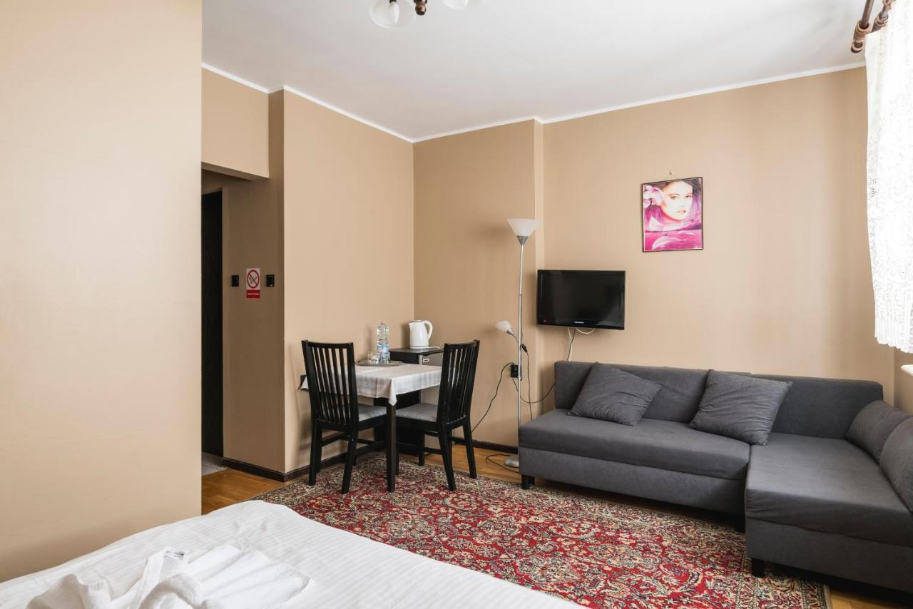Gosciniec Exclusive Apartment Warsaw Ngoại thất bức ảnh